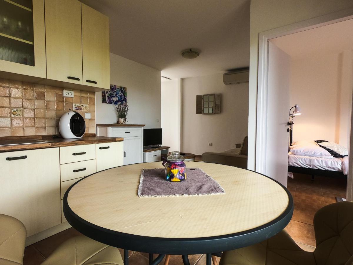Apartments Summer Touch Petrcane Ngoại thất bức ảnh