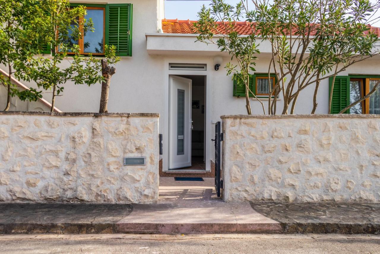 Apartments Summer Touch Petrcane Ngoại thất bức ảnh