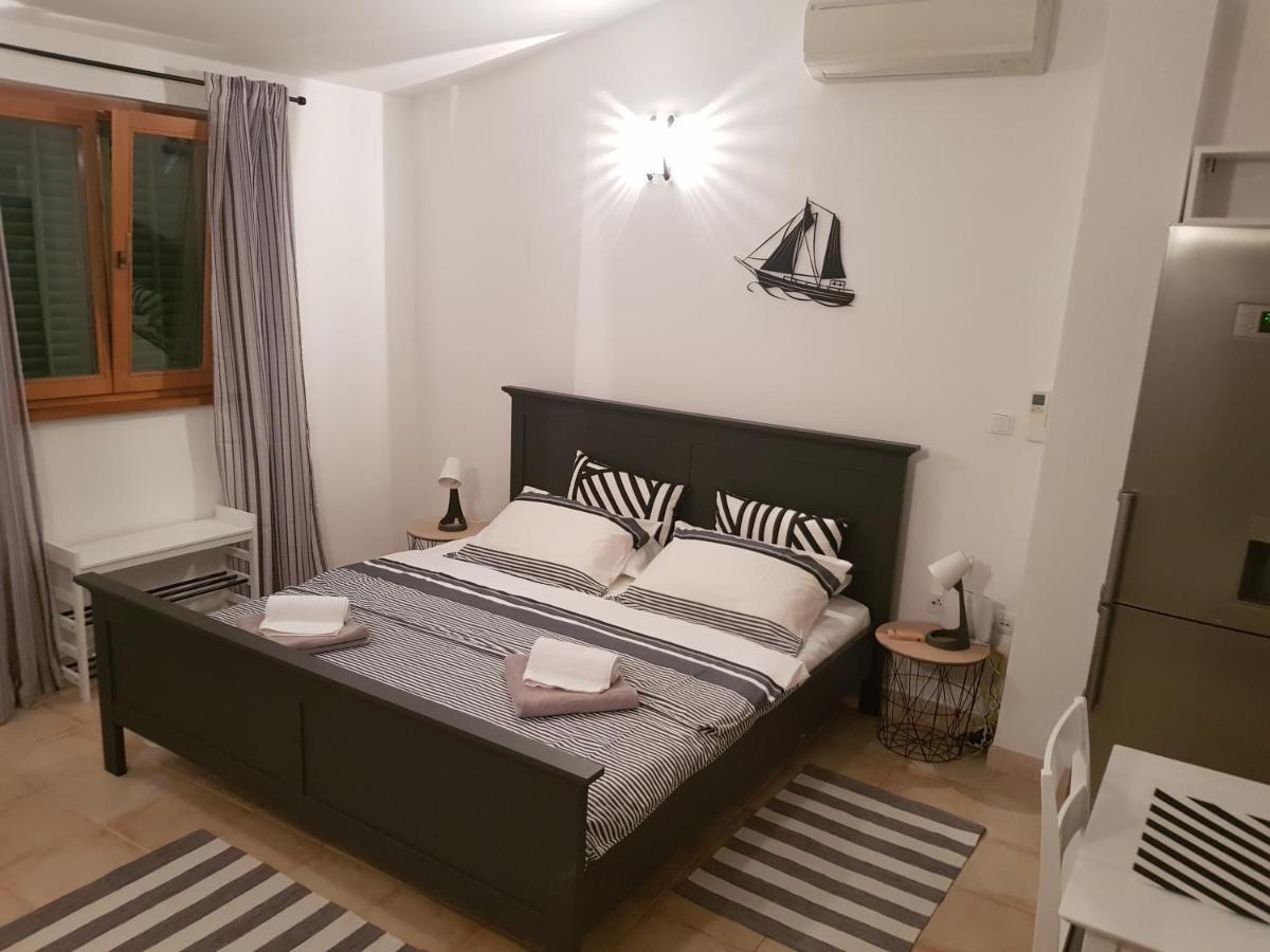 Apartments Summer Touch Petrcane Ngoại thất bức ảnh