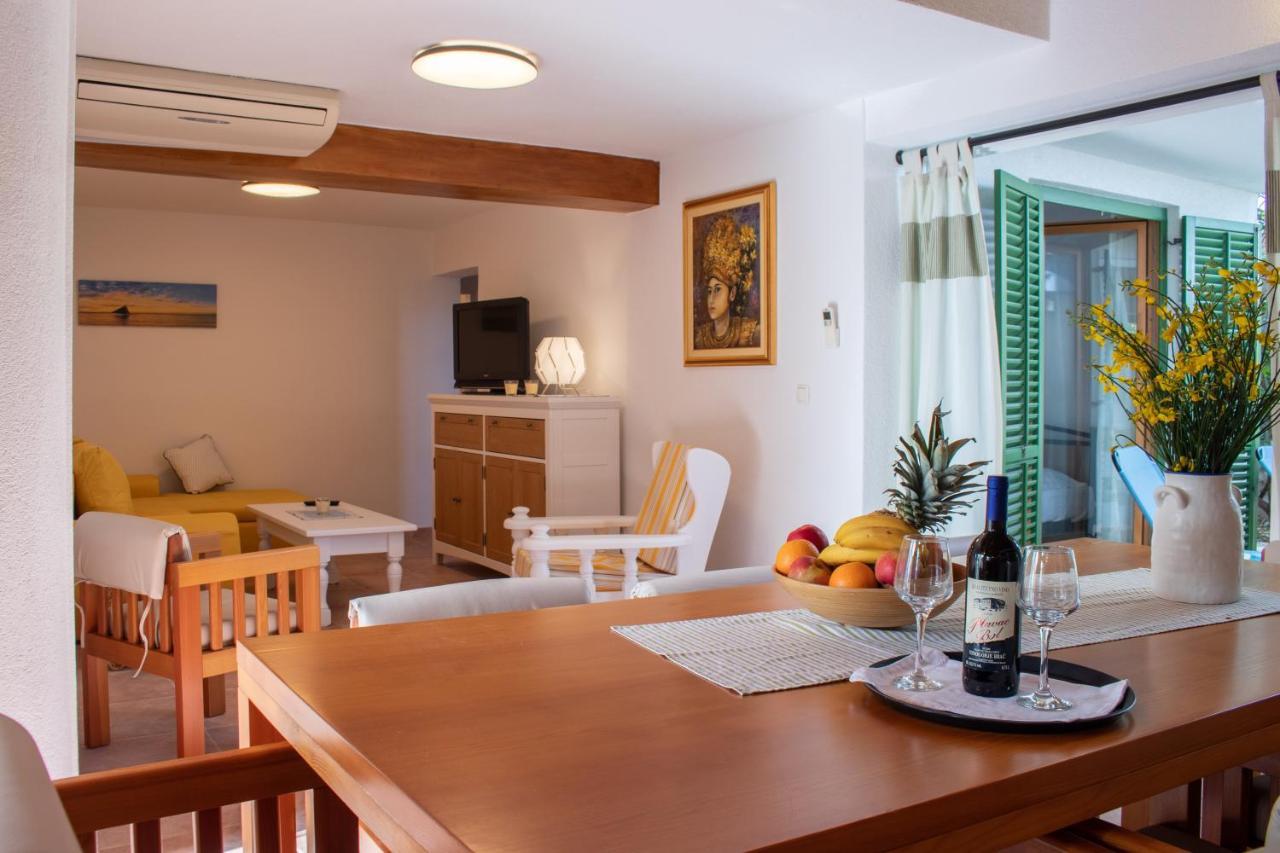 Apartments Summer Touch Petrcane Ngoại thất bức ảnh