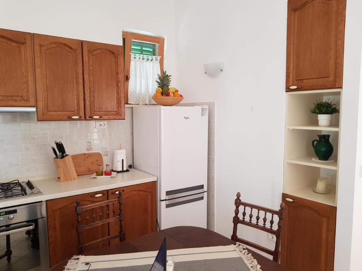 Apartments Summer Touch Petrcane Ngoại thất bức ảnh
