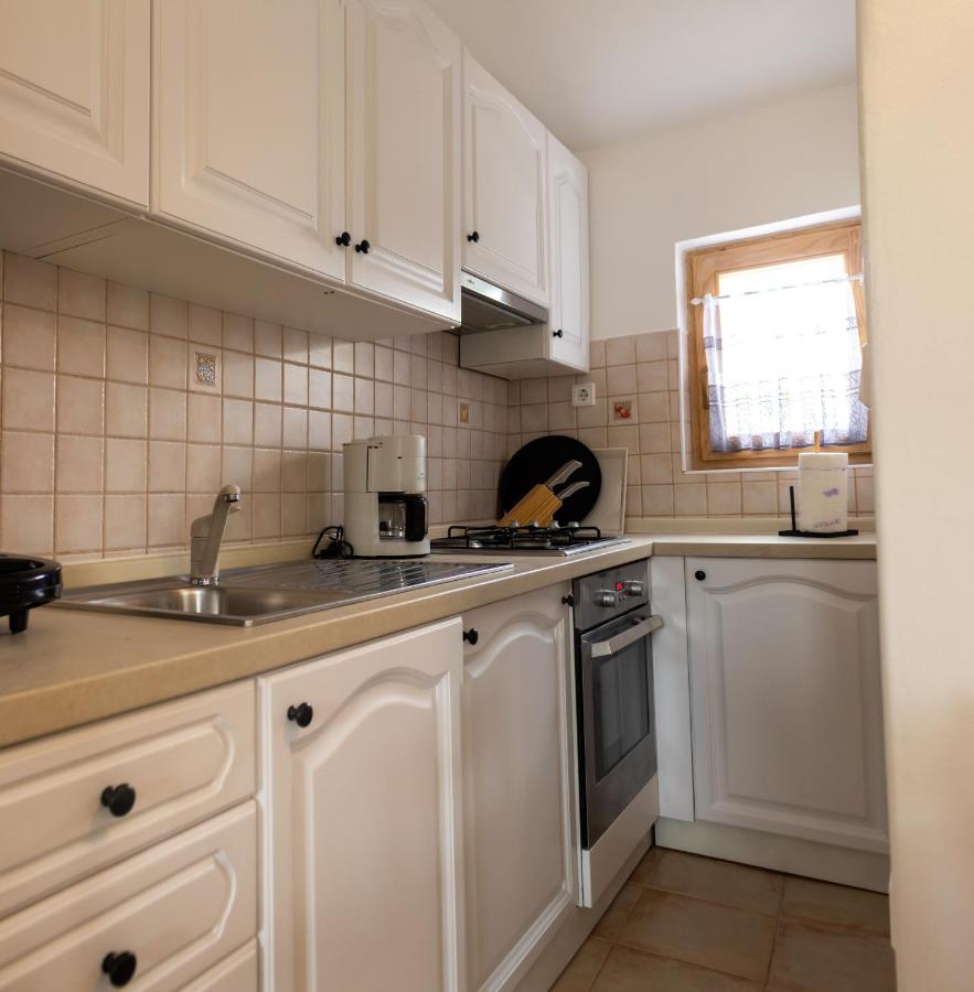 Apartments Summer Touch Petrcane Ngoại thất bức ảnh