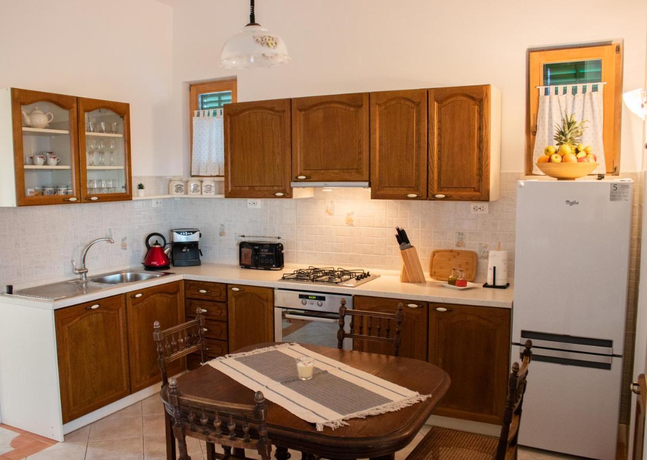Apartments Summer Touch Petrcane Ngoại thất bức ảnh