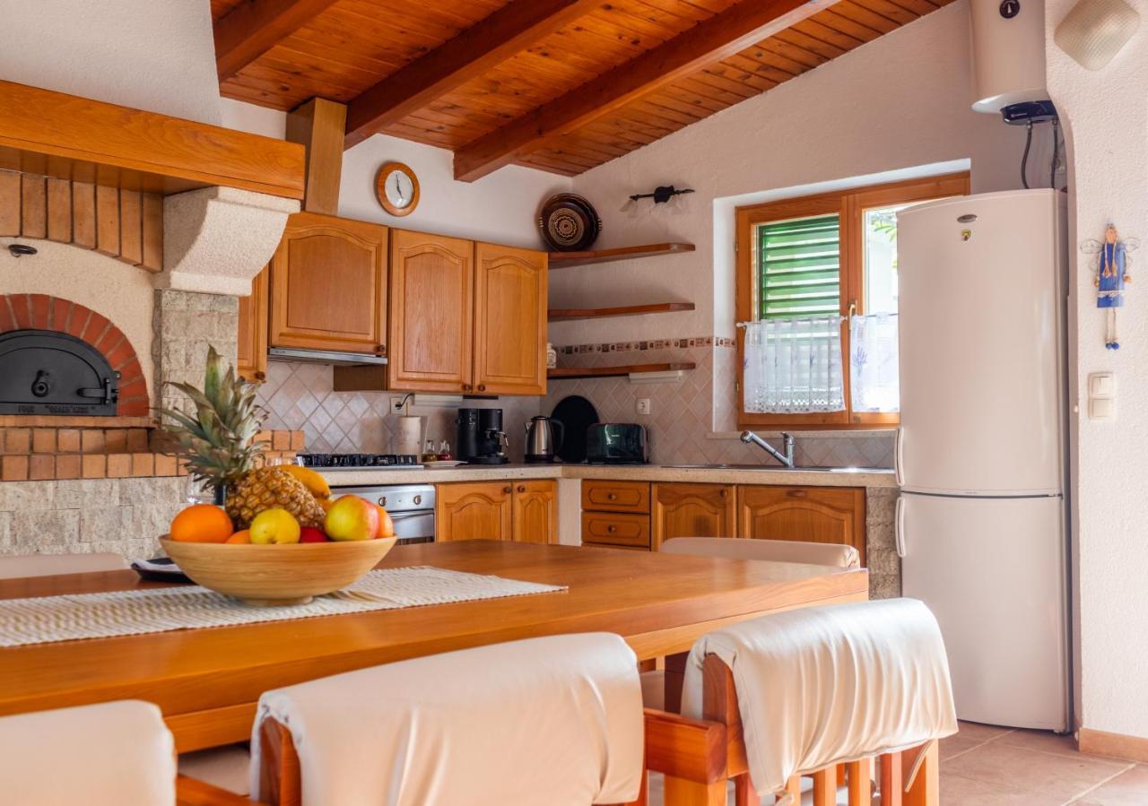 Apartments Summer Touch Petrcane Ngoại thất bức ảnh
