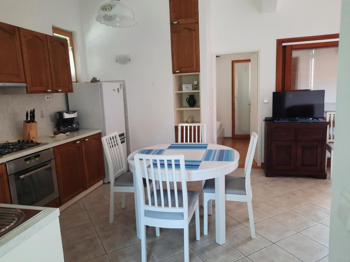 Apartments Summer Touch Petrcane Ngoại thất bức ảnh